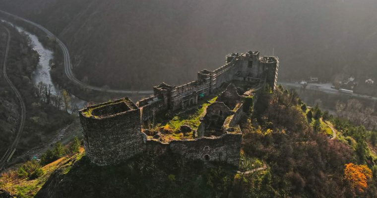 Maglič – misteriozni srednjovekovni grad